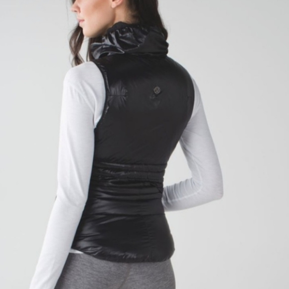 Lululemon Fluffin Awesome Vest - Picture 2 of 9